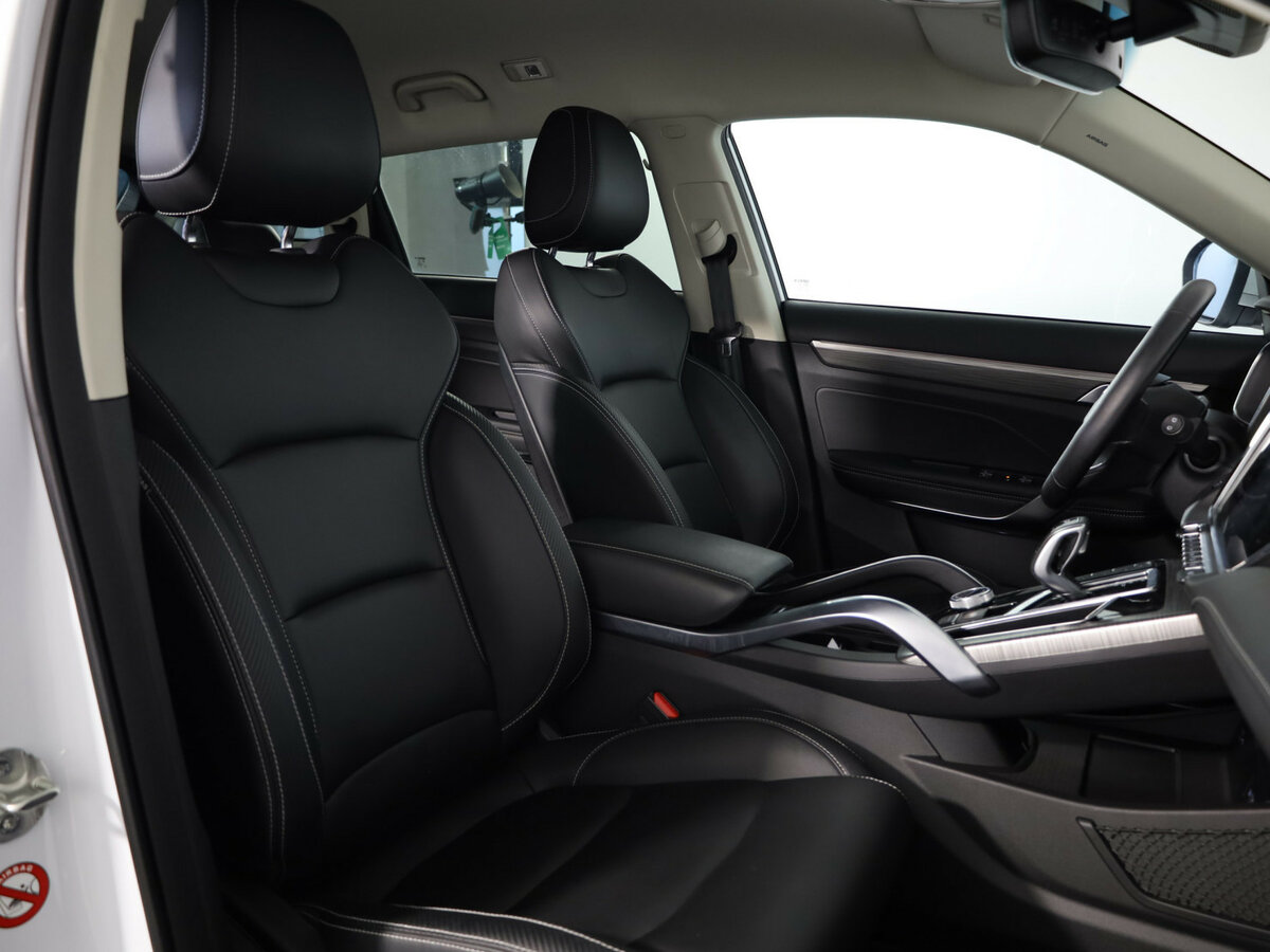 Geely Atlas Pro, 2022 Фото №13