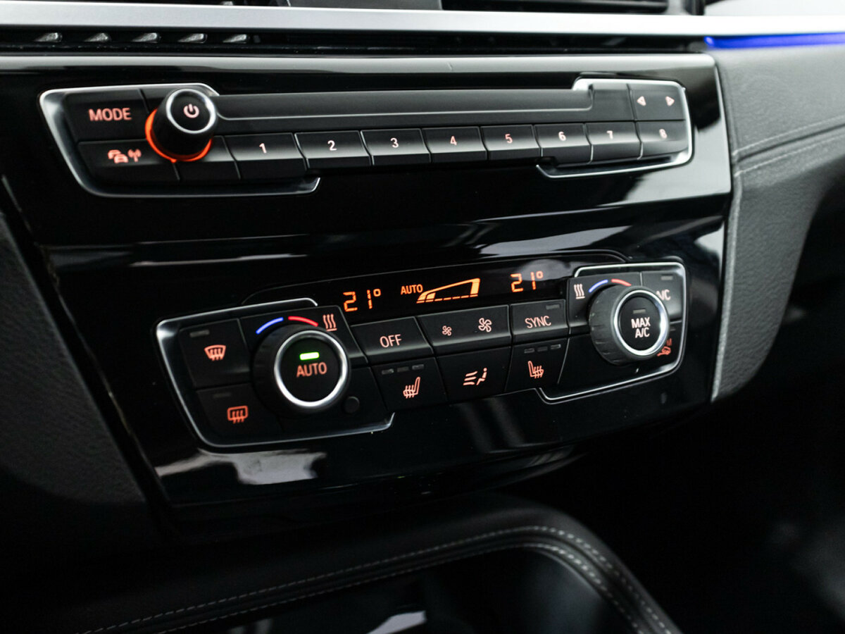 BMW X1 18d xDrive II (F48) Рестайлинг, 2019 Фото №15