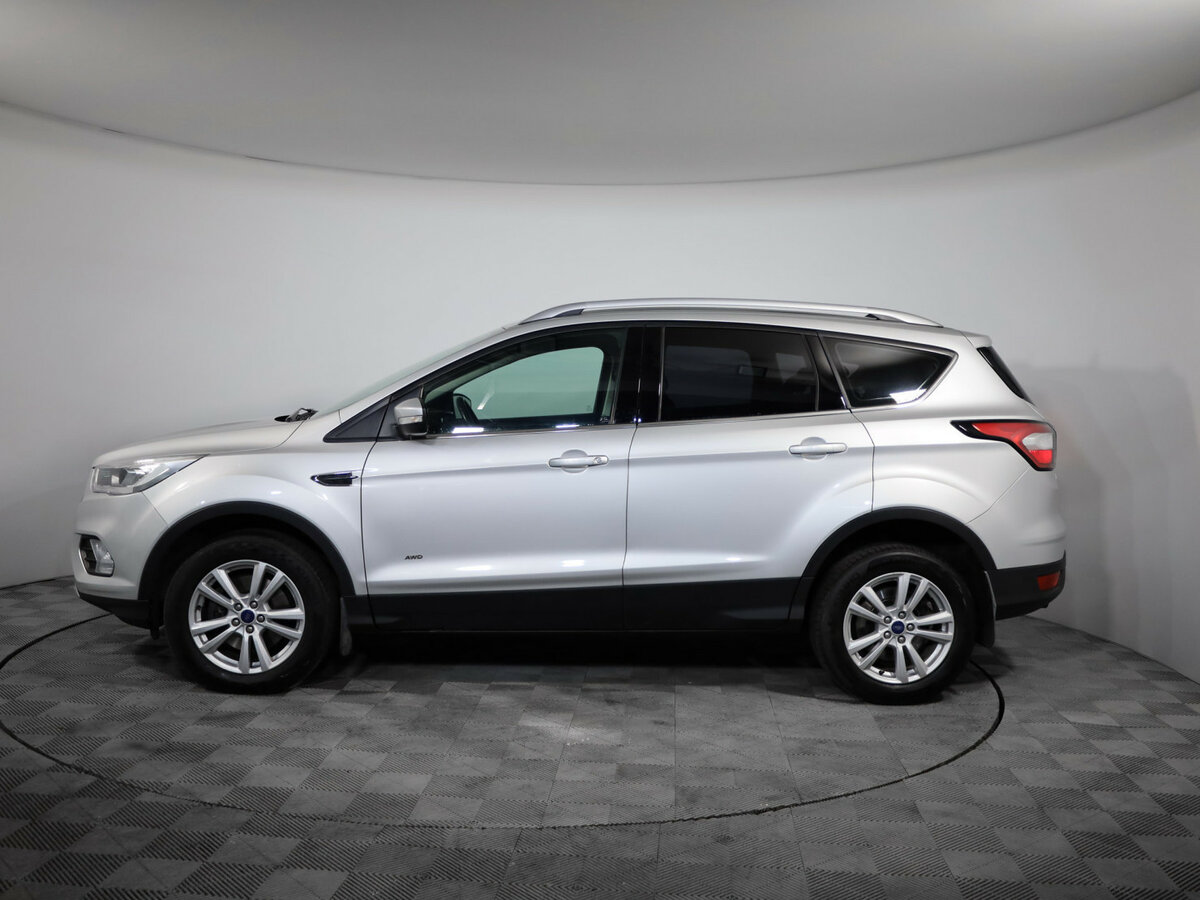 Ford Kuga II Рестайлинг, 2018 Фото №8