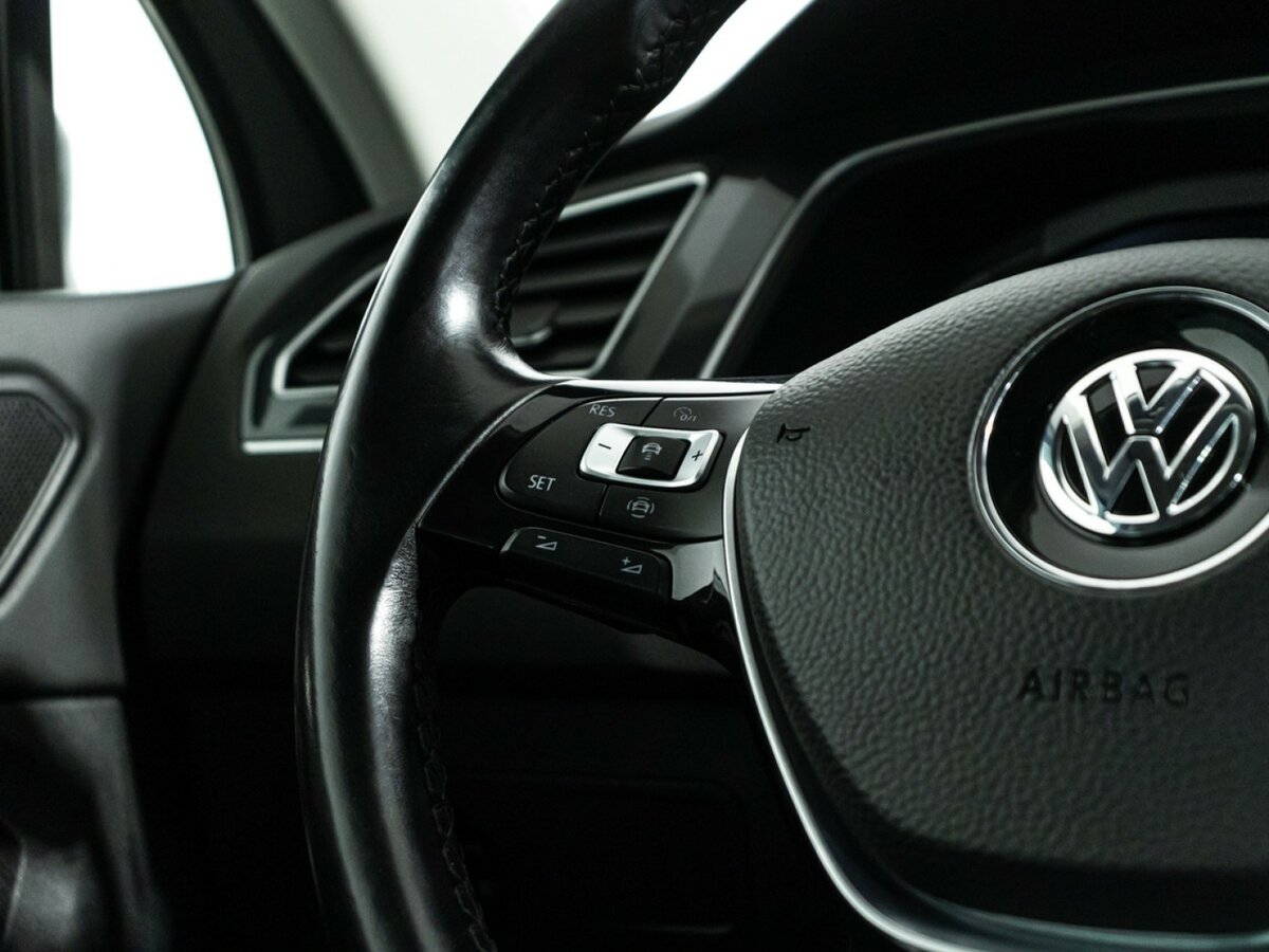 Volkswagen Tiguan II, 2019 Фото №17