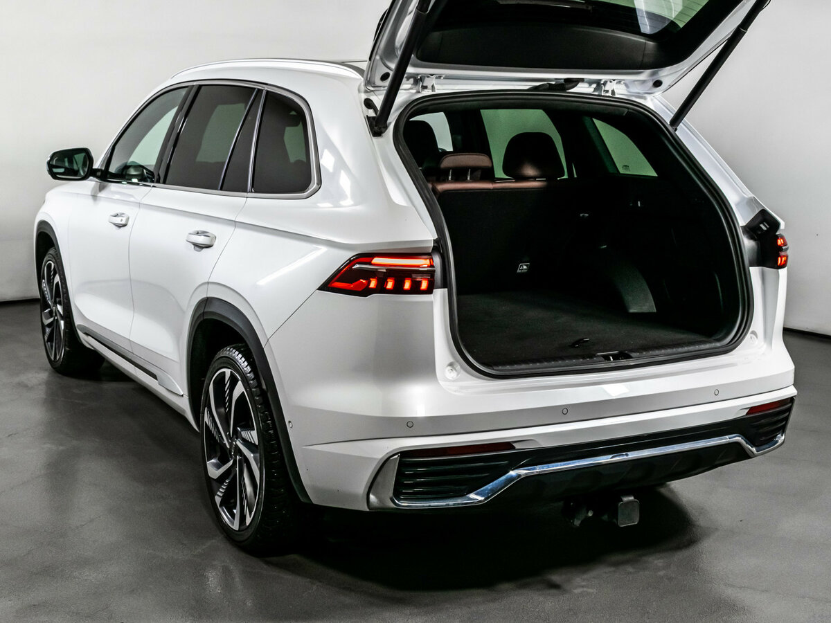 Geely Monjaro I, 2023 Фото №9