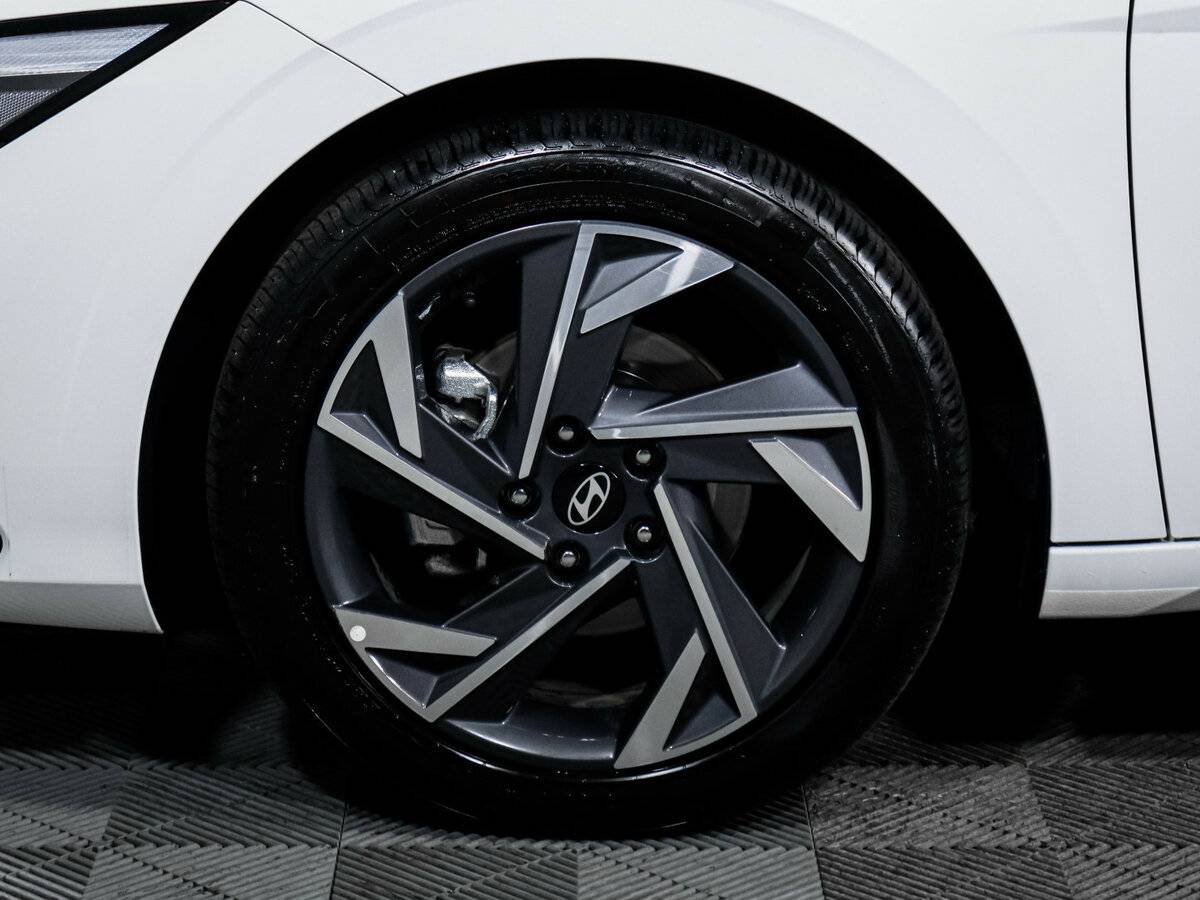 Hyundai Elantra VII (CN7) Рестайлинг, 2024 Фото №12