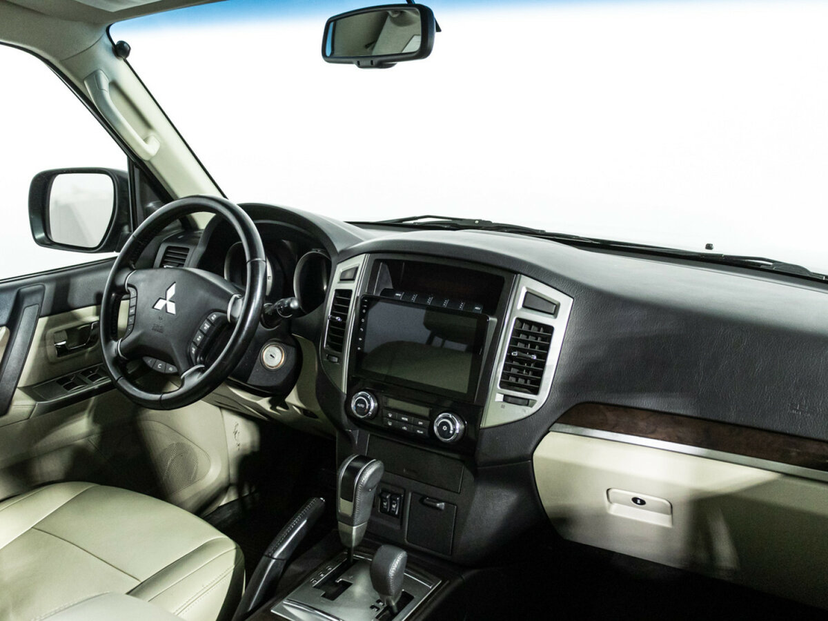 Mitsubishi Pajero IV Рестайлинг 2, 2017 - 141 000 км. | Фото №7