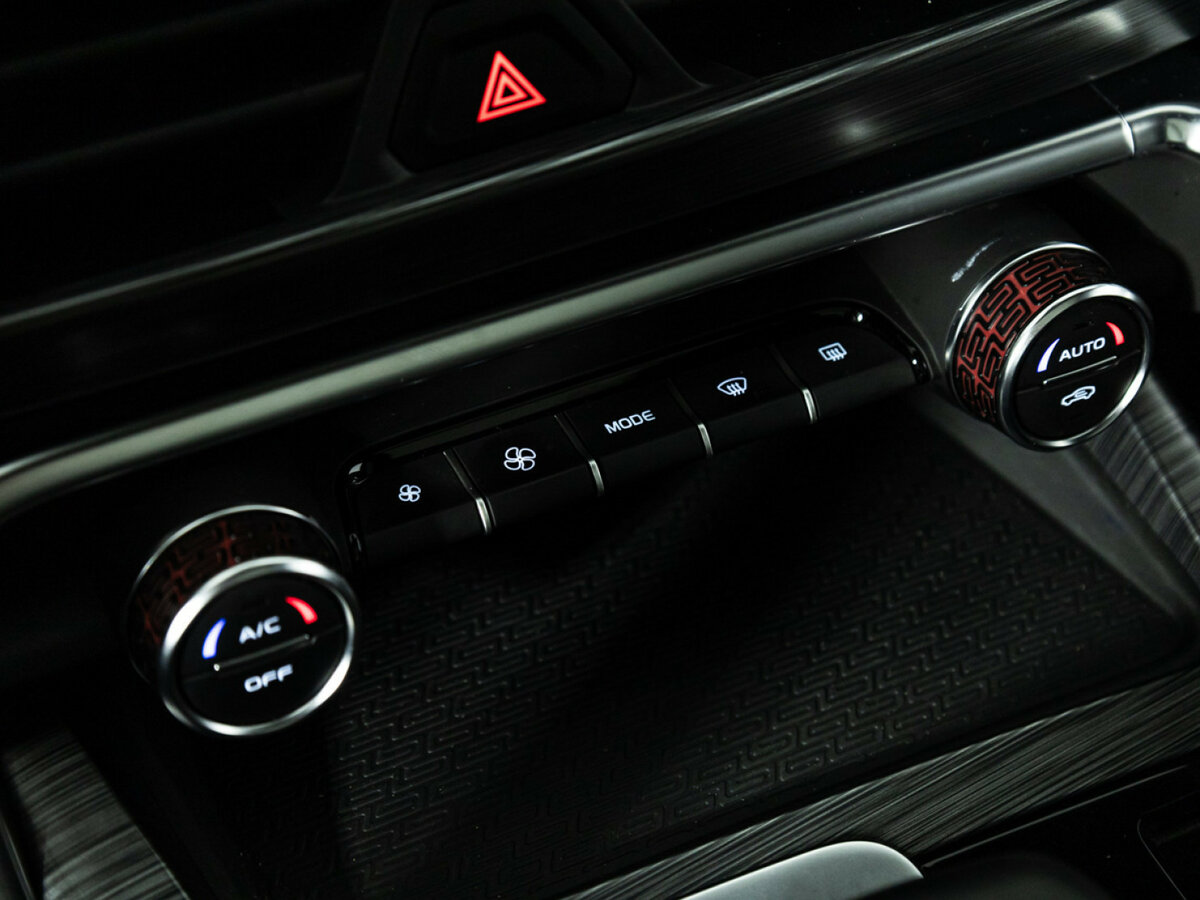 Geely Tugella I Рестайлинг, 2023 Фото №20