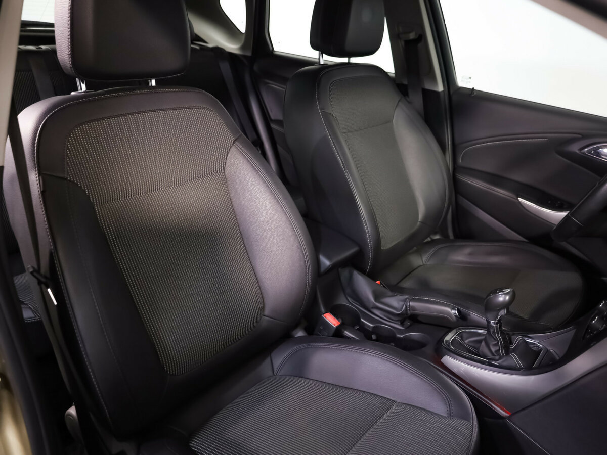 Opel Astra J, 2012 Фото №16