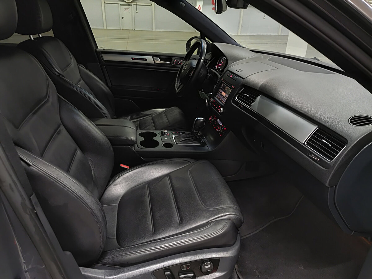 Volkswagen Touareg II, 2012 Фото №11